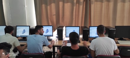 Halk Eğitim Merkezi ve Cihanbeyli Yurt Müdürlükleri ile yapılan Protokoller çerçevesinde; Meslek Yüksekokulumuz Laboratuvarında Öğrencilerimize Kurs ve Sınav faaliyetleri gerçekleştirilmiştir.